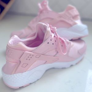 Baby pink Nike slip on tennis shoes
